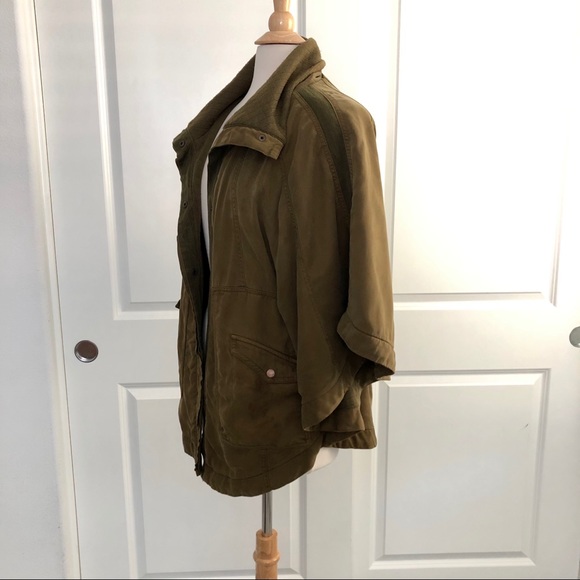 Cape jacket by Hei Hei from Anthropologie - Picture 2 of 6